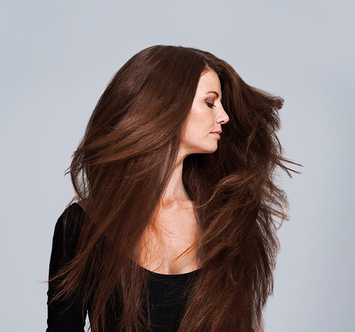 shutterstock_2537795395-brunette-700px shutterstock_2537795395-brunette-700px